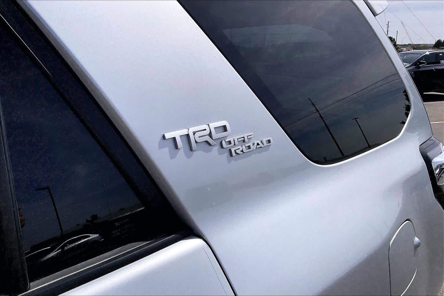 Used 2024 Toyota 4Runner TRD Off-Road Premium w/ Moonroof Package AWD/4WD image 10