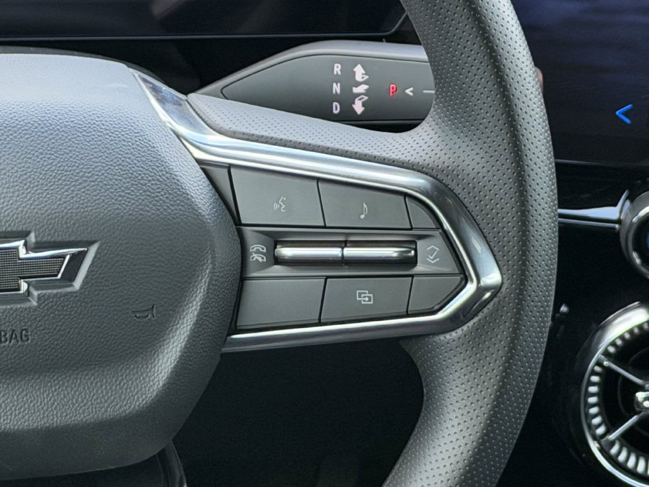 New 2027 Chevrolet Blazer EV LT w/ Midnight/Sport Edition FWD image 15