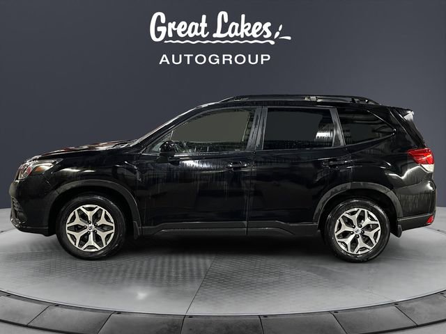 Used 2023 Subaru Forester Premium AWD/4WD image 2