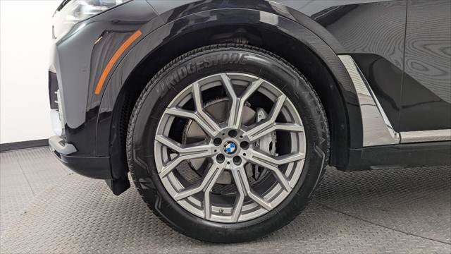 Used 2022 BMW X7 xDrive40i AWD/4WD image 30