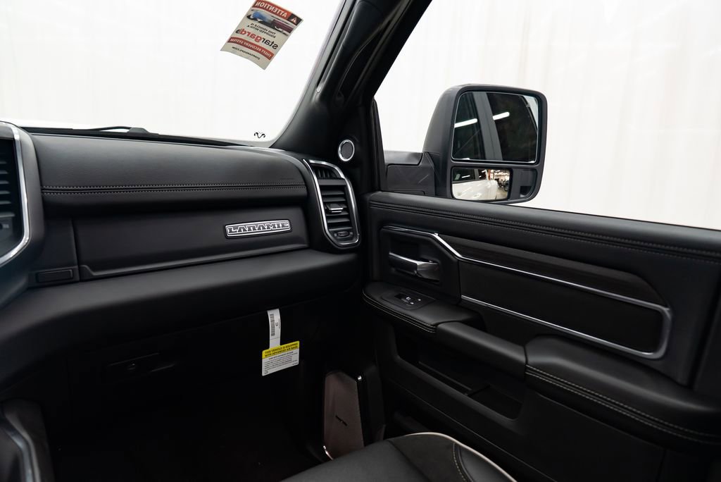 New 2026 RAM 3500 Laramie AWD/4WD image 13