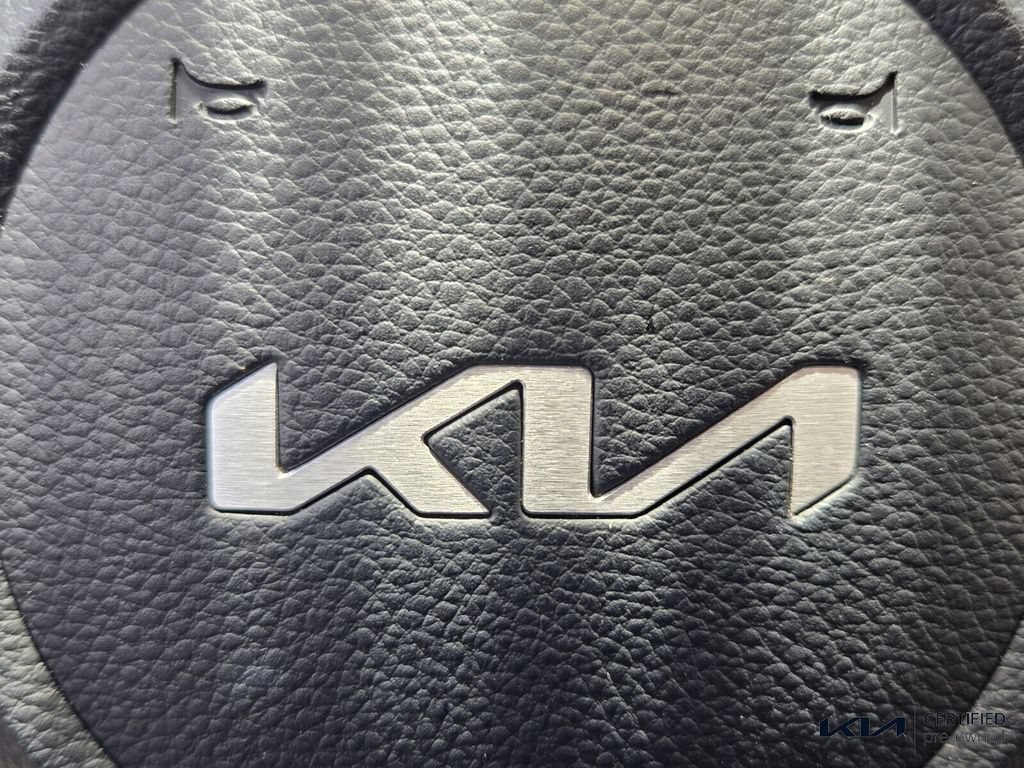 Certified 2025 Kia Seltos S FWD image 28