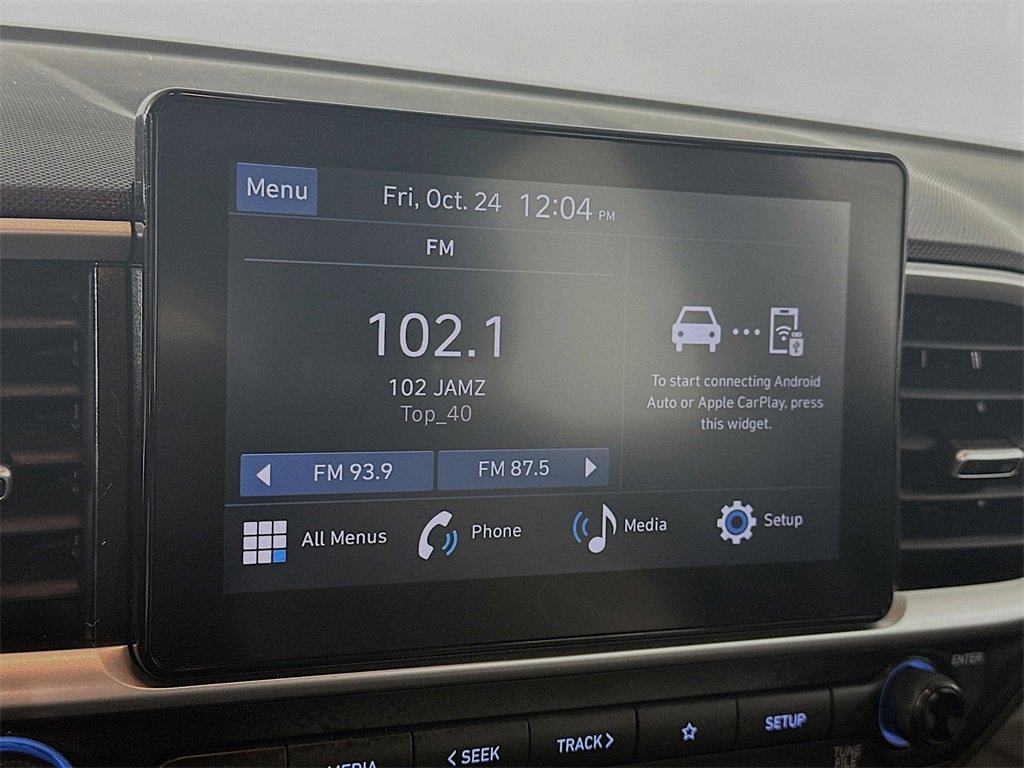 Used 2024 Hyundai Venue SEL image 17