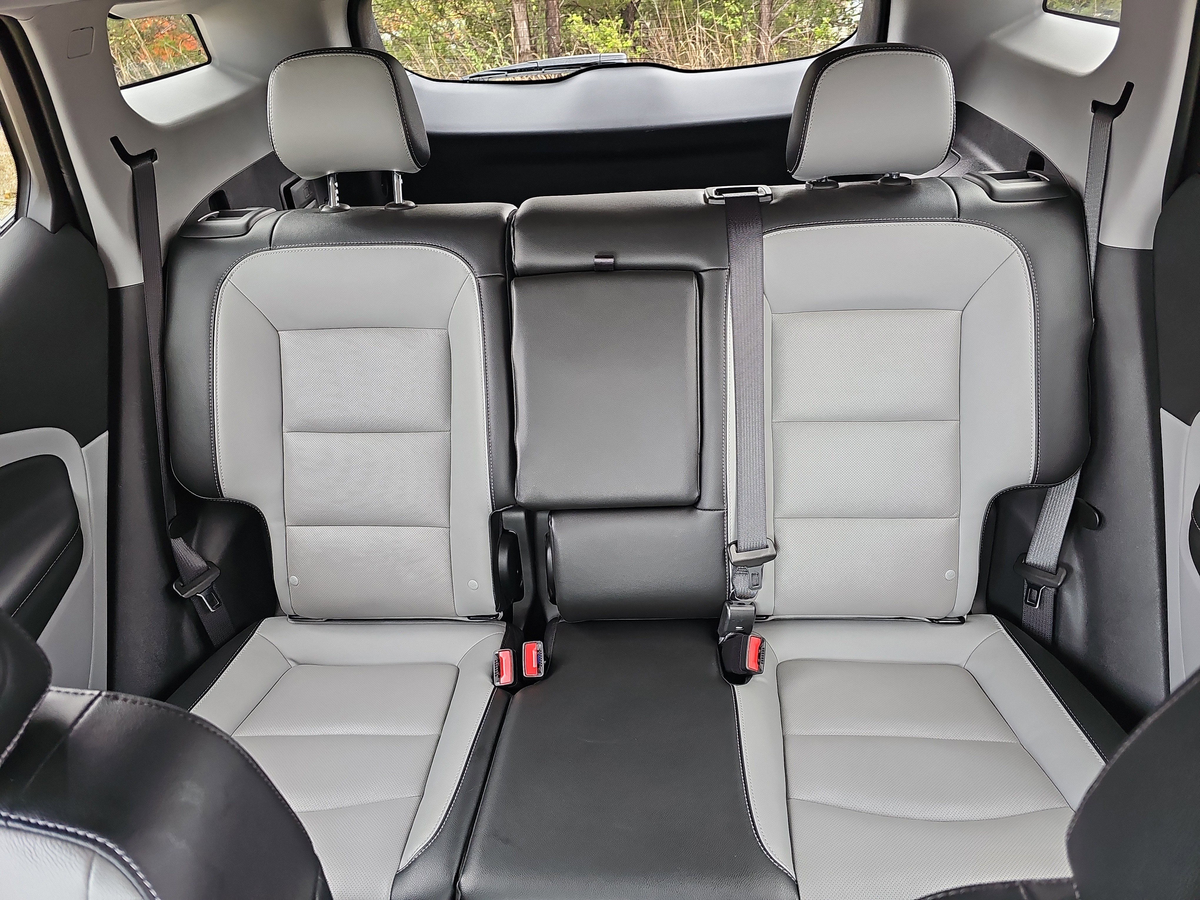 Used 2024 GMC Terrain SLT w/ LPO, Floor Liner Package image 18