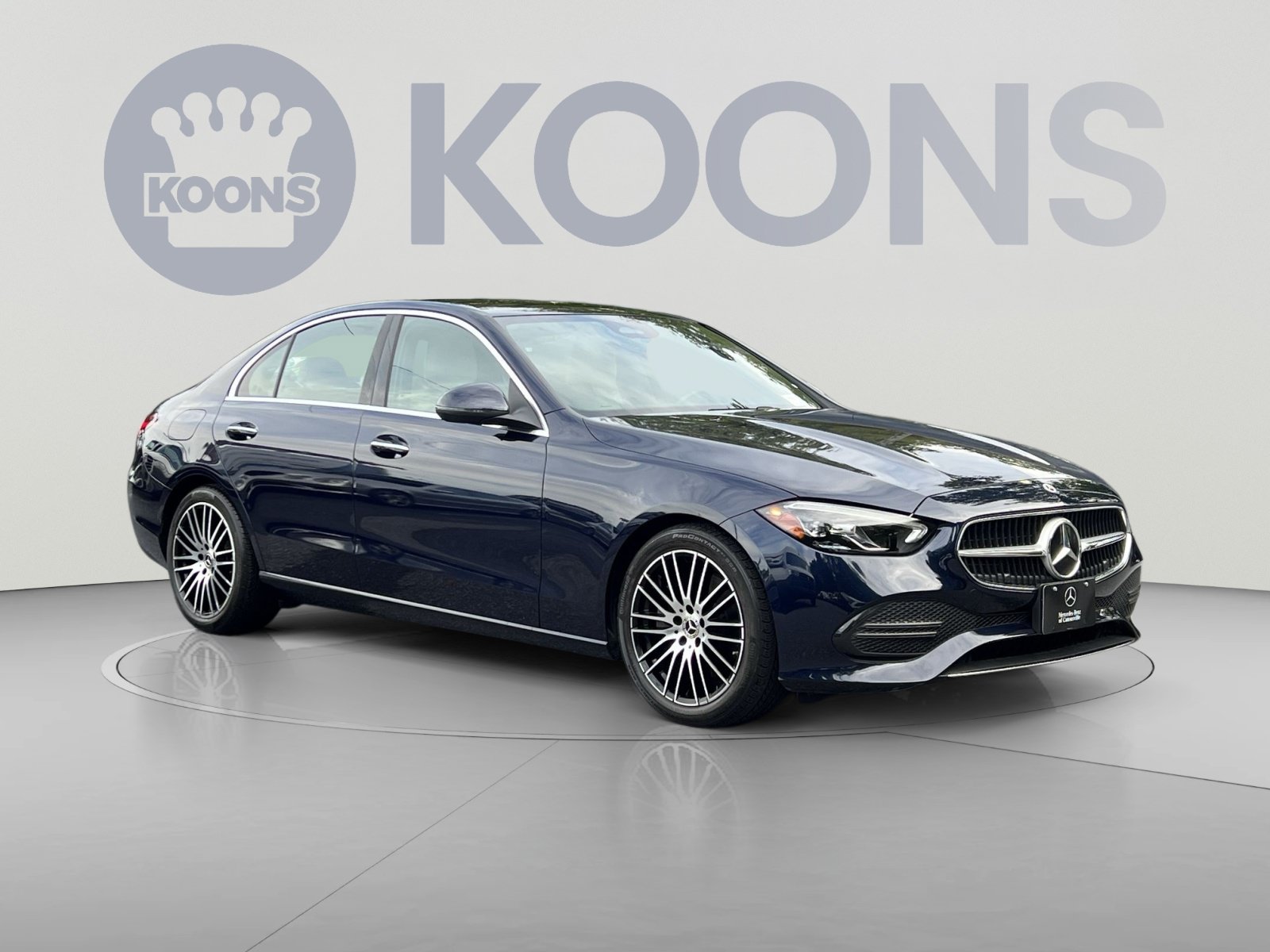 Used 2023 Mercedes-Benz C 300 4MATIC Sedan image 2