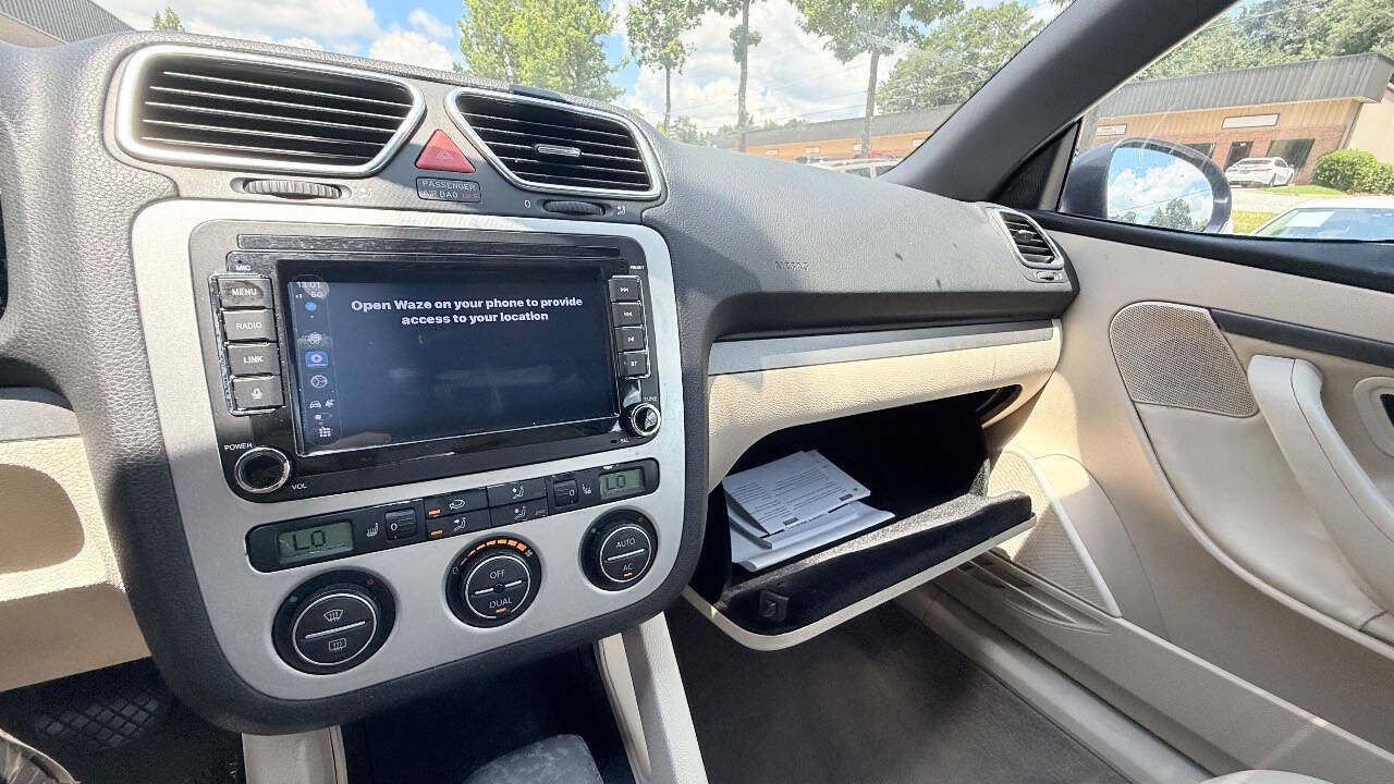 Used 2008 Volkswagen Eos Komfort FWD image 58