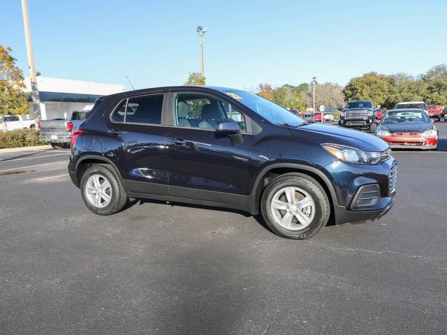 Used 2021 Chevrolet Trax LS w/ Tint and Cruise Package image 12