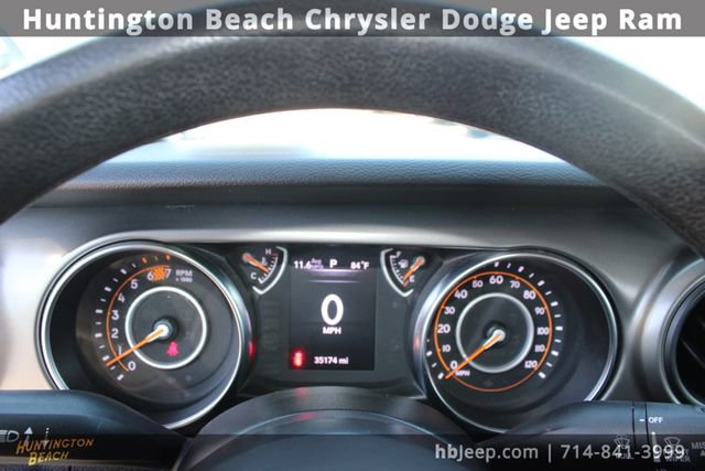 Used 2023 Jeep Wrangler Sport image 21
