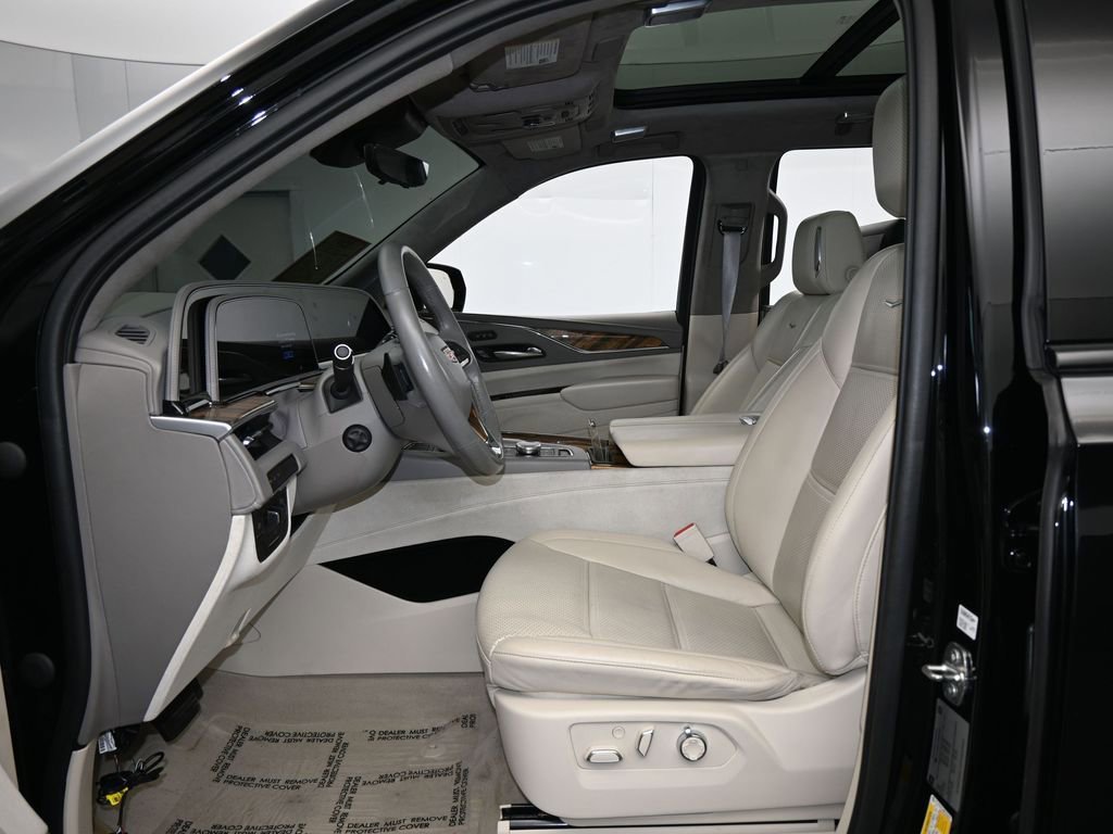 Used 2021 Cadillac Escalade Sport Platinum w/ LPO, ONYX Package RWD image 12