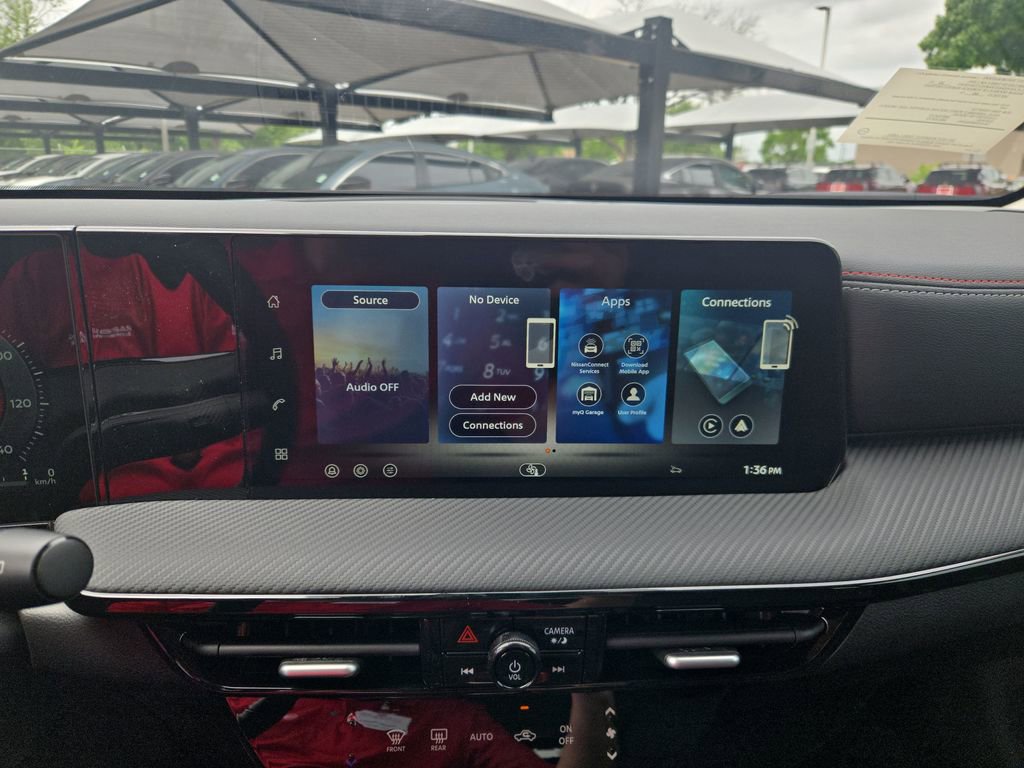 New 2026 Nissan Kicks SR FWD image 18