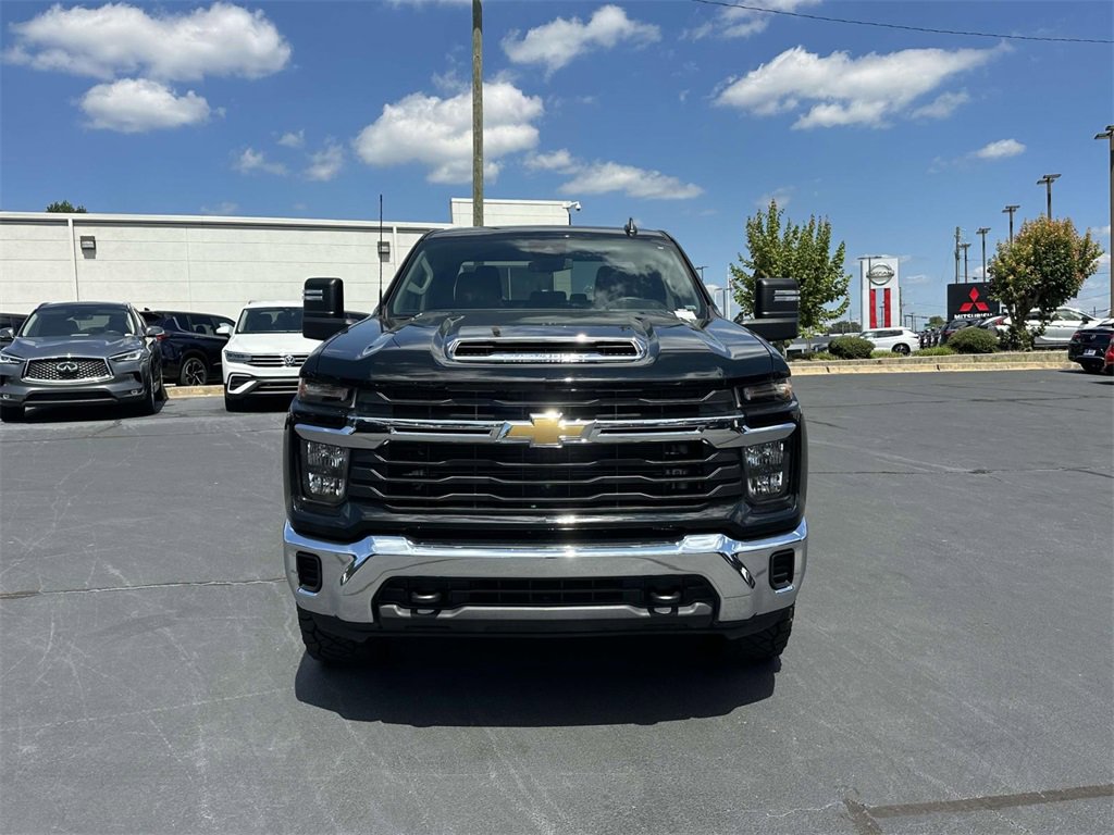 Used 2024 Chevrolet Silverado 2500 LT video 2