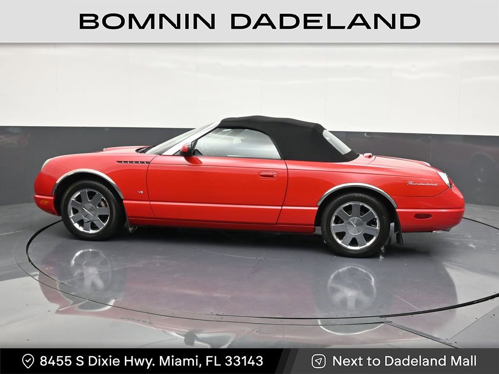 Used 2003 Ford Thunderbird image 2