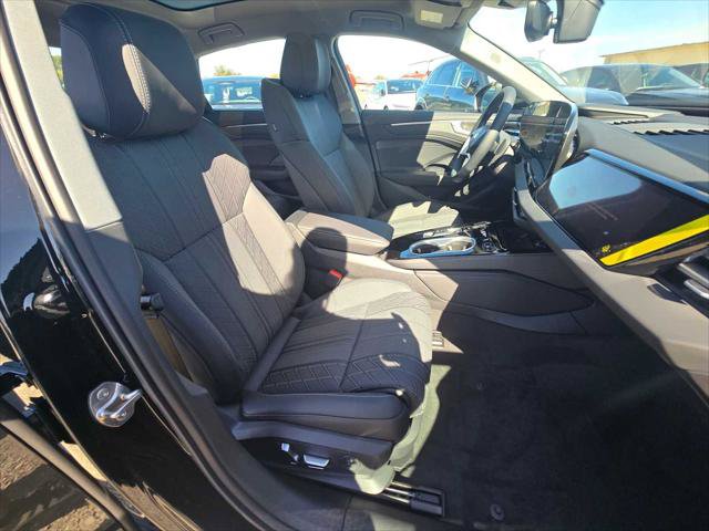 New 2026 Audi A6 Prestige AWD/4WD image 10