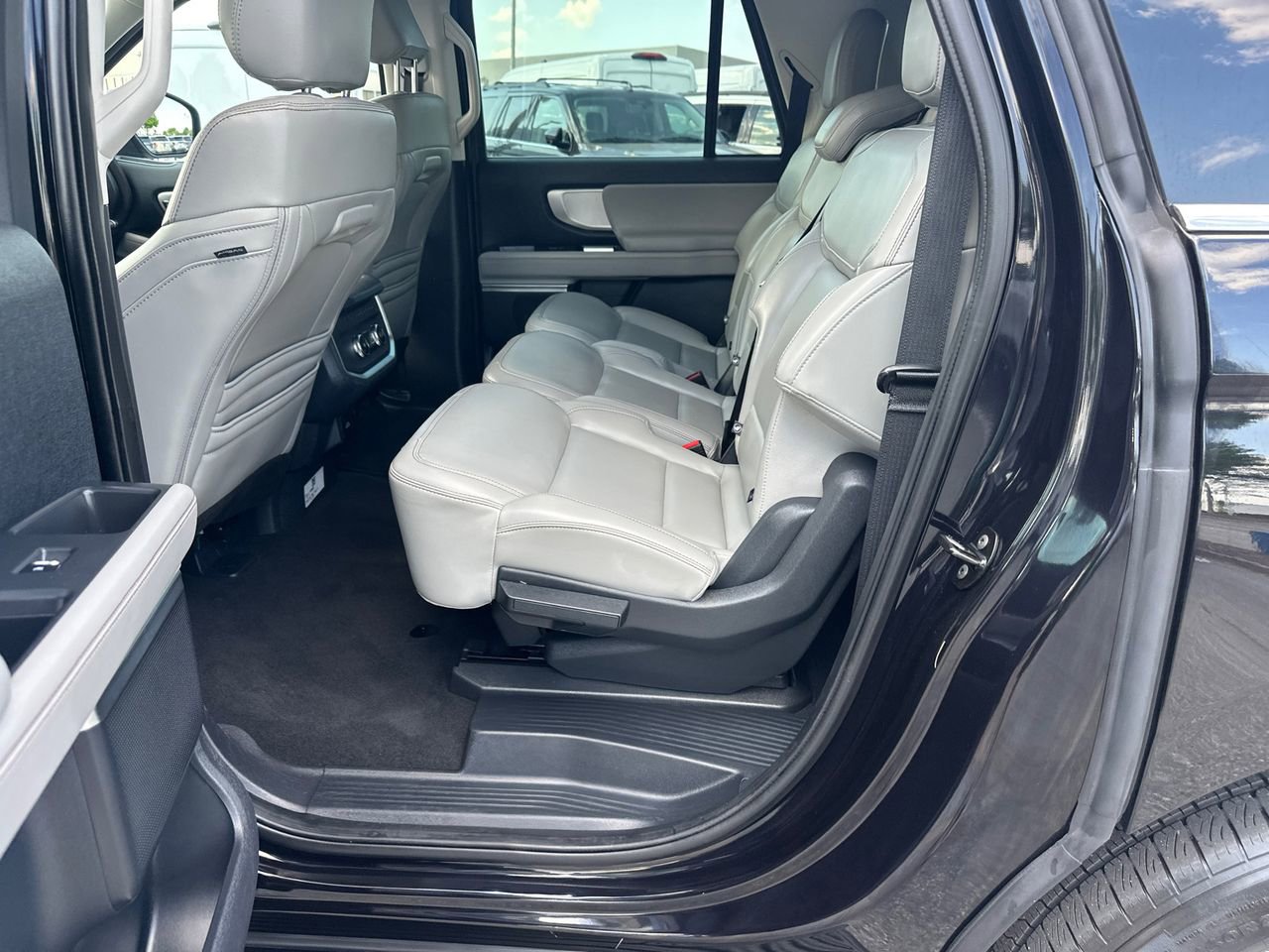 Certified 2025 Ford Expedition Max Active RWD image 23