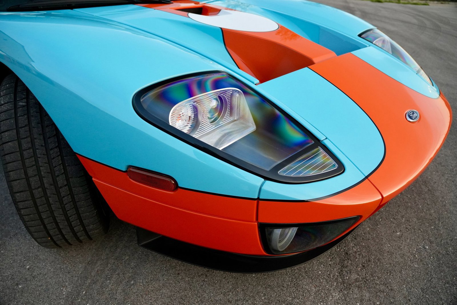 Used 2006 Ford GT image 29