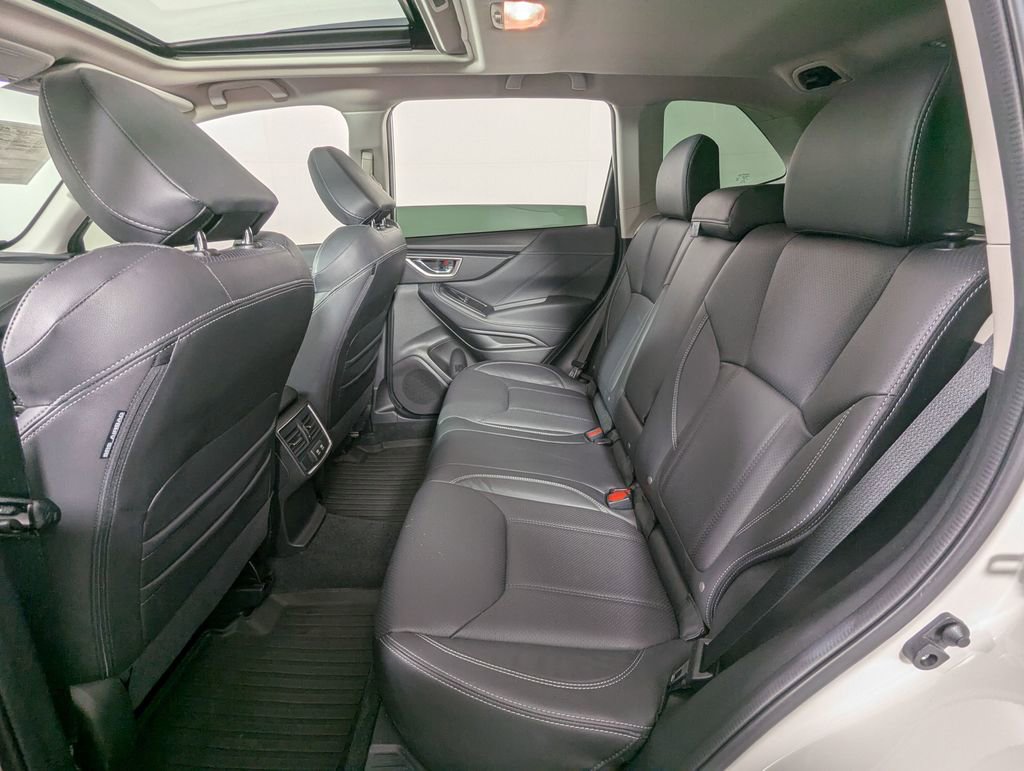 Used 2020 Subaru Forester Limited image 14