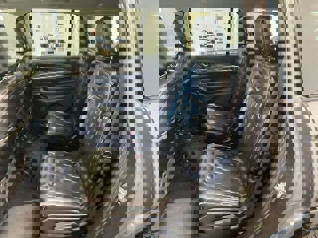 Used 2023 Jeep Grand Cherokee L Limited w/ Black Appearance Package image 10