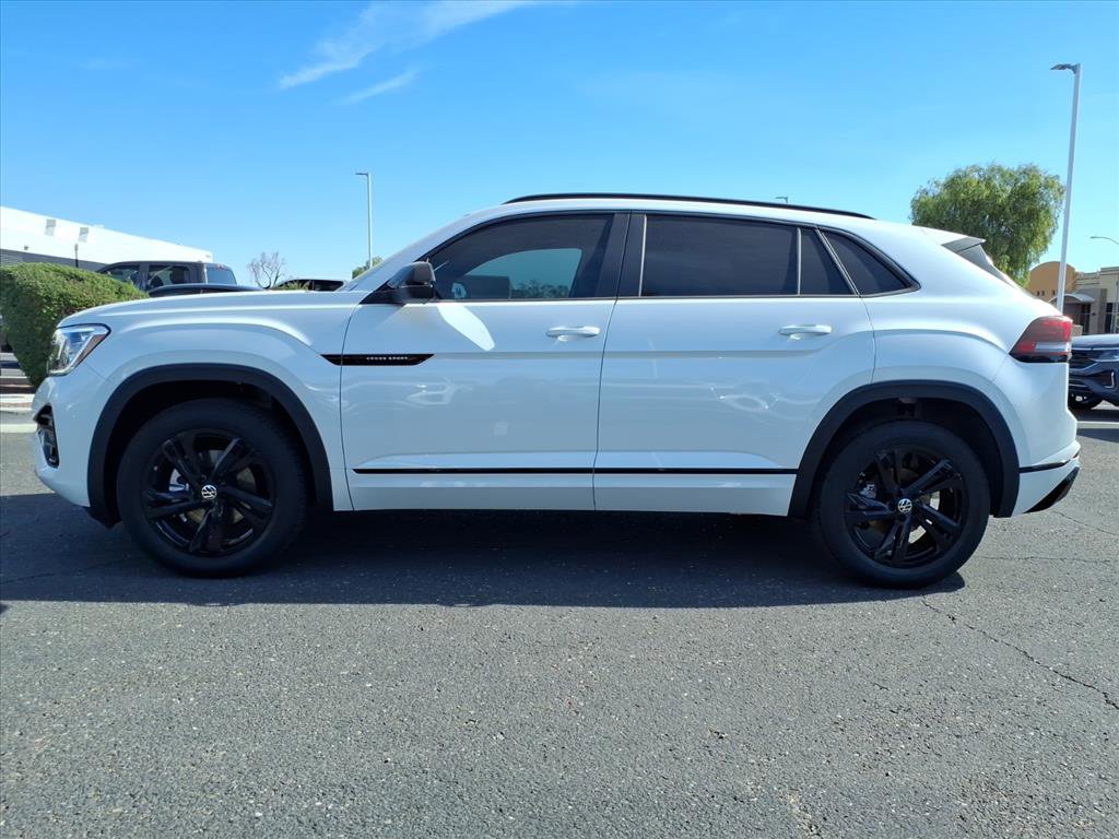 New 2026 Volkswagen Atlas Cross Sport SEL R-Line image 4