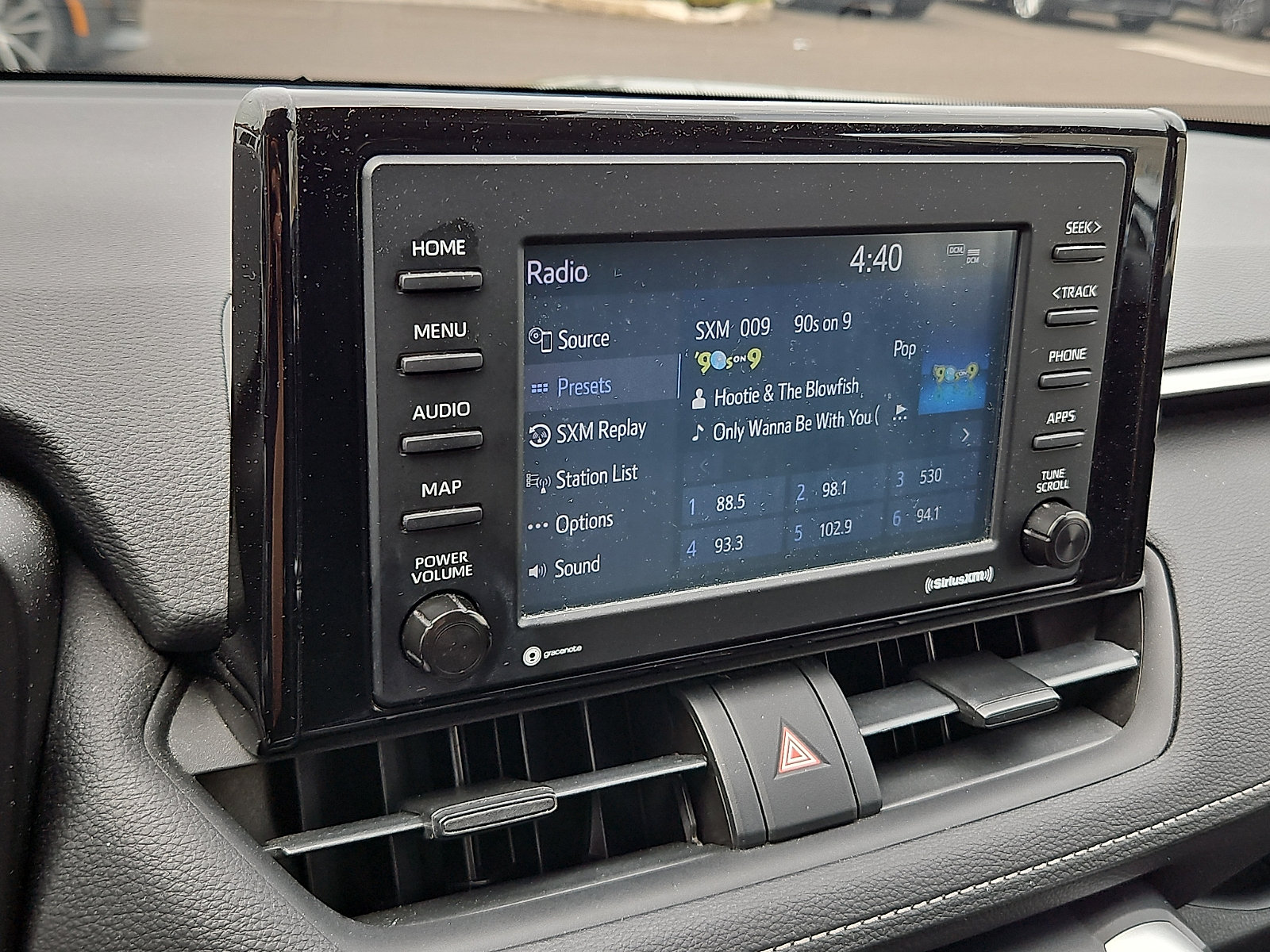 Used 2021 Toyota RAV4 XLE AWD/4WD image 16