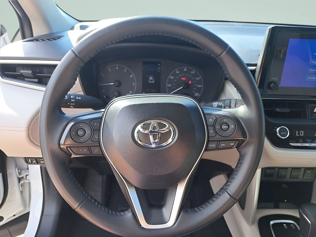 Certified 2025 Toyota Corolla Cross LE image 17