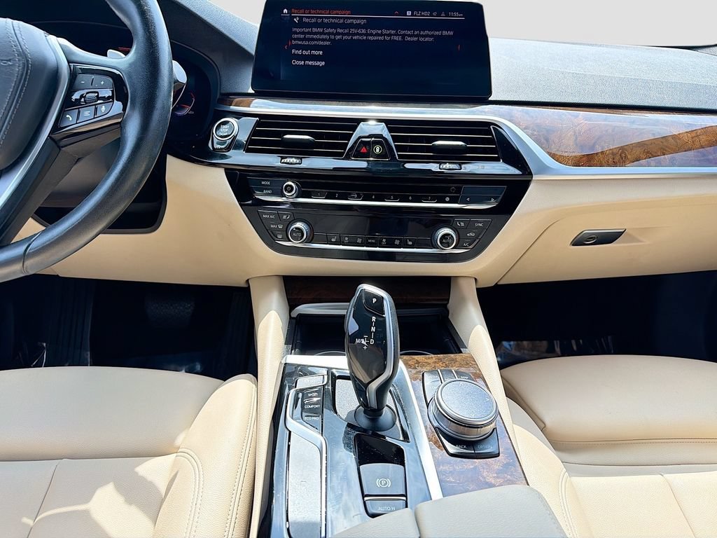 Used 2020 BMW 530i xDrive w/ Convenience Package AWD/4WD image 19