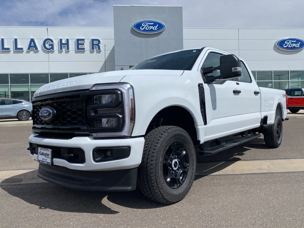 New 2026 Ford F350 4x4 Crew Cab Super Duty image 14