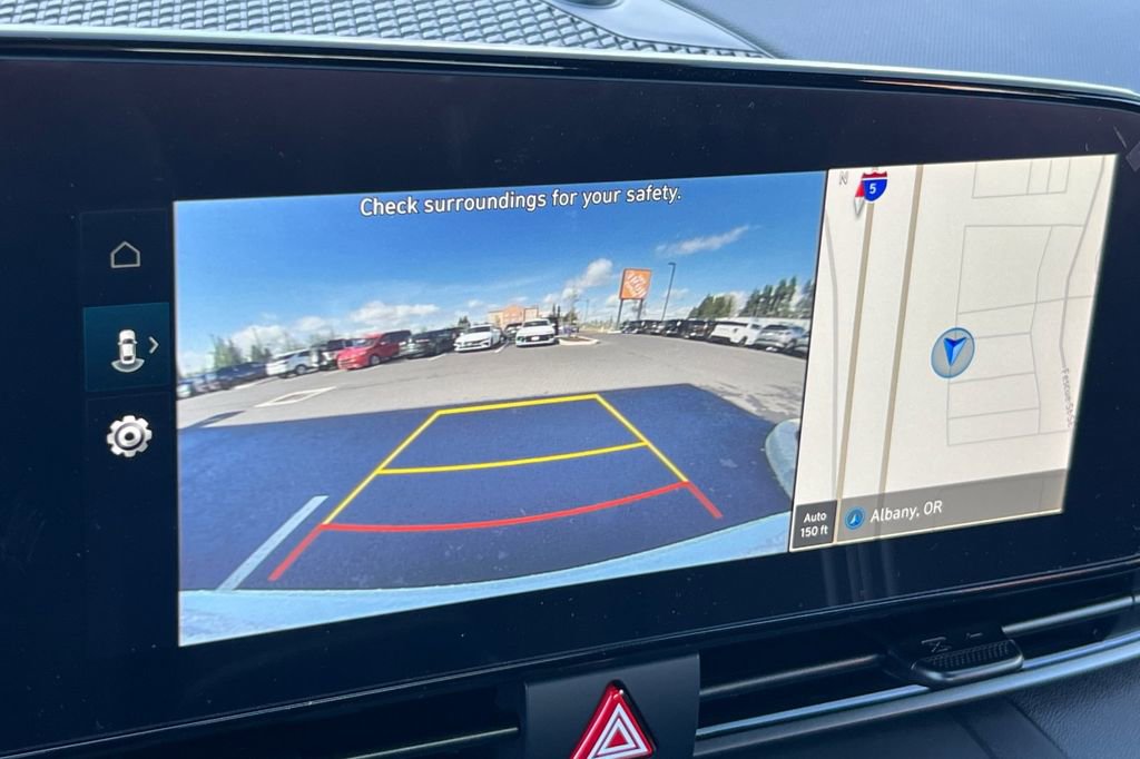 New 2025 Hyundai Elantra SEL image 17