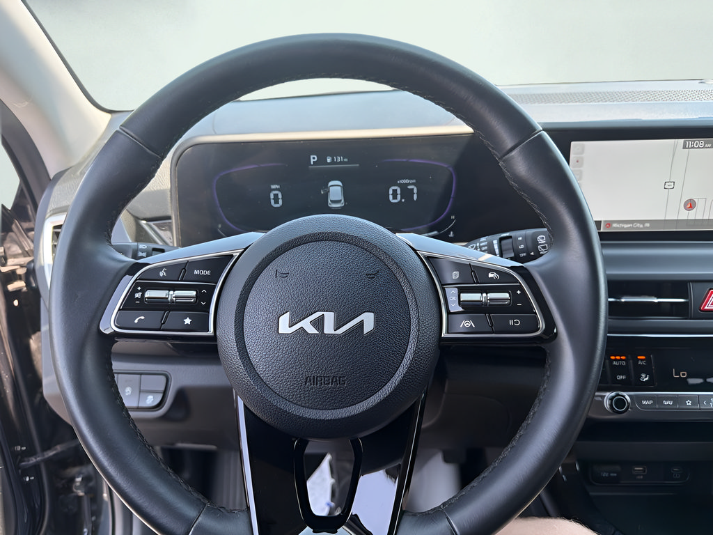 Used 2025 Kia Seltos S FWD image 16