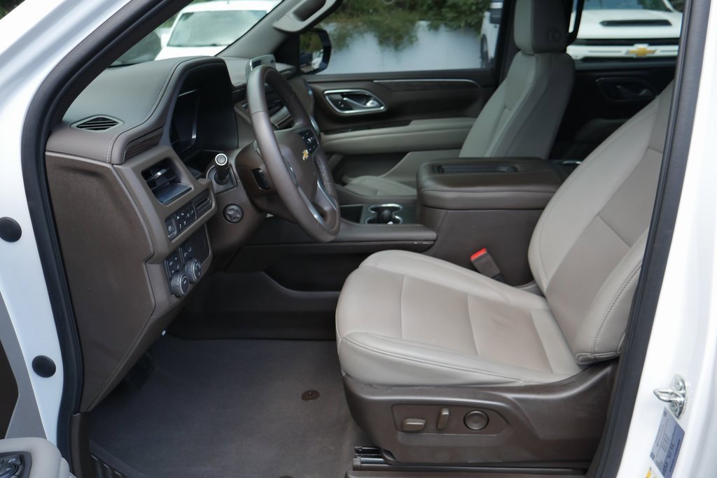 Used 2022 Chevrolet Tahoe LT w/ Luxury Package image 8