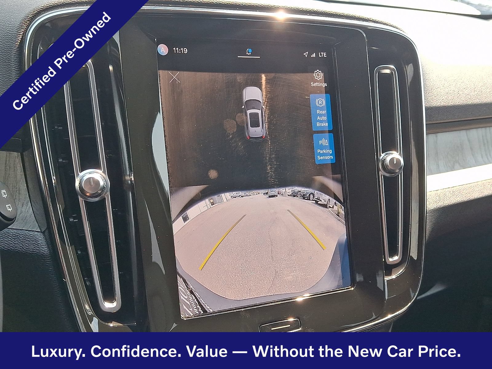 Certified 2024 Volvo XC40 B5 Core AWD/4WD image 19