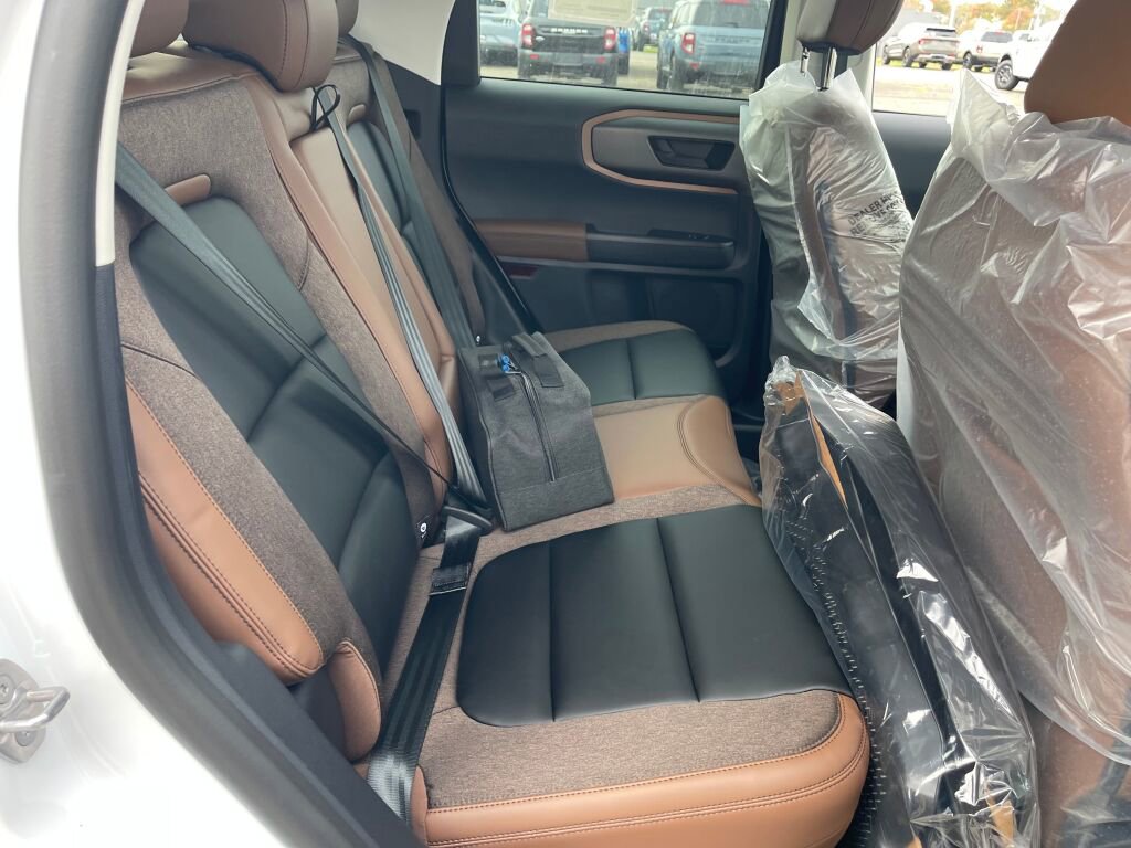 New 2025 Ford Bronco Sport Outer Banks AWD/4WD image 14
