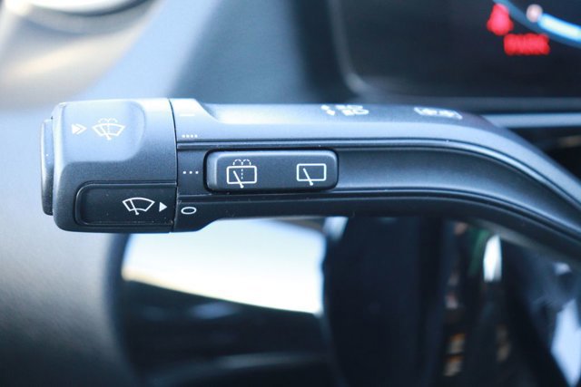 Used 2023 Mercedes-Benz GLA 250 image 23