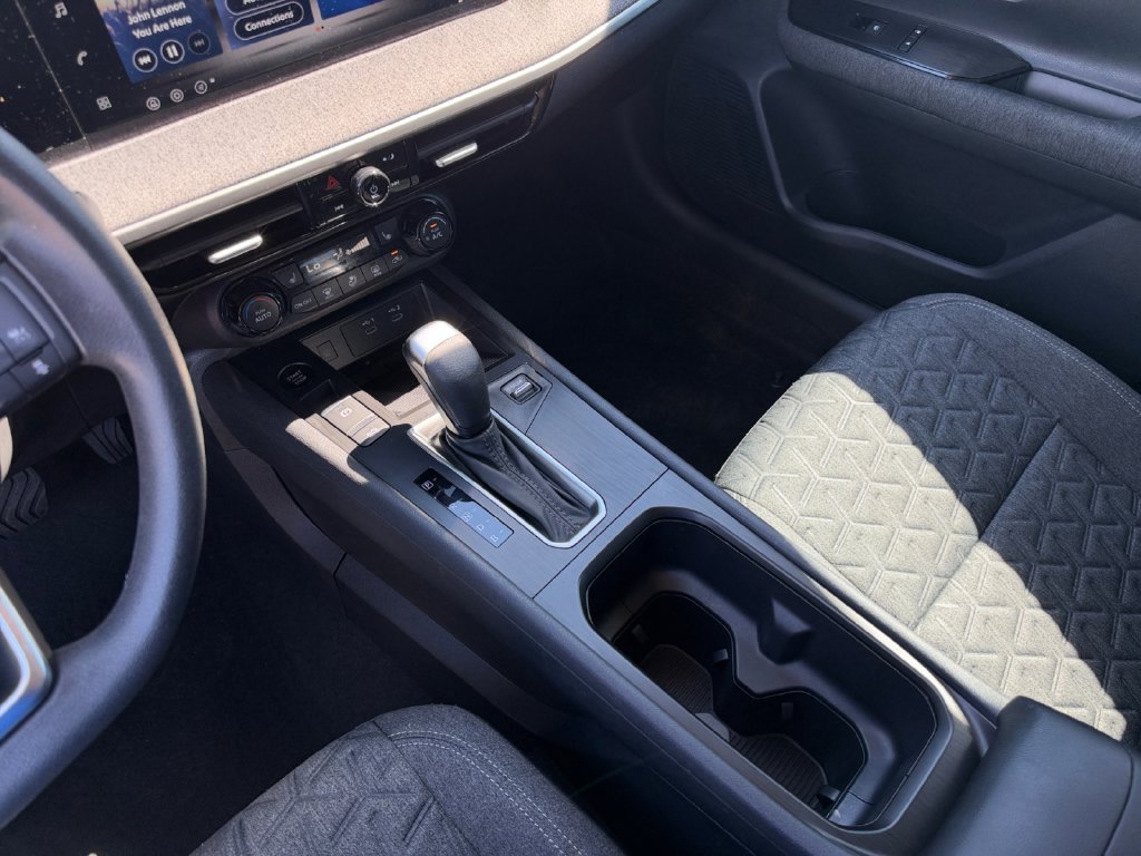 Used 2026 Nissan Kicks SV w/ SV Premium Package FWD image 15
