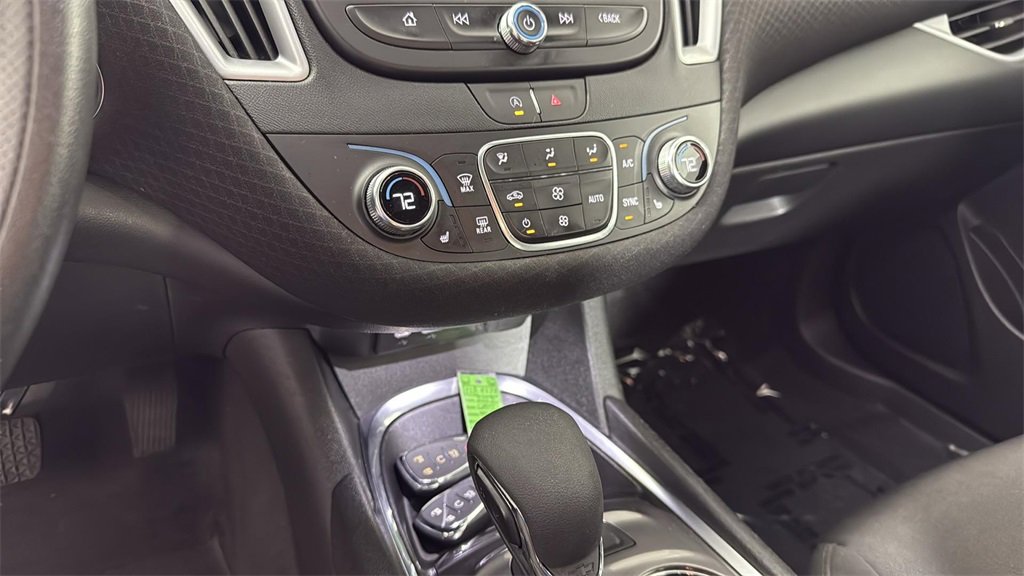Used 2023 Chevrolet Malibu LT image 21