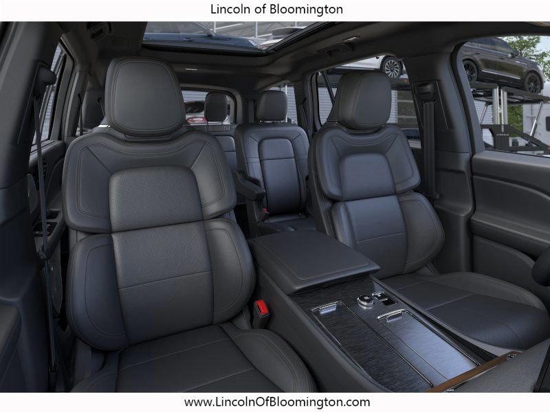 New 2026 Lincoln Aviator Reserve AWD/4WD image 11