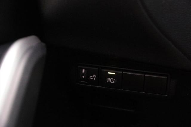 Certified 2024 Toyota Corolla Cross LE image 19