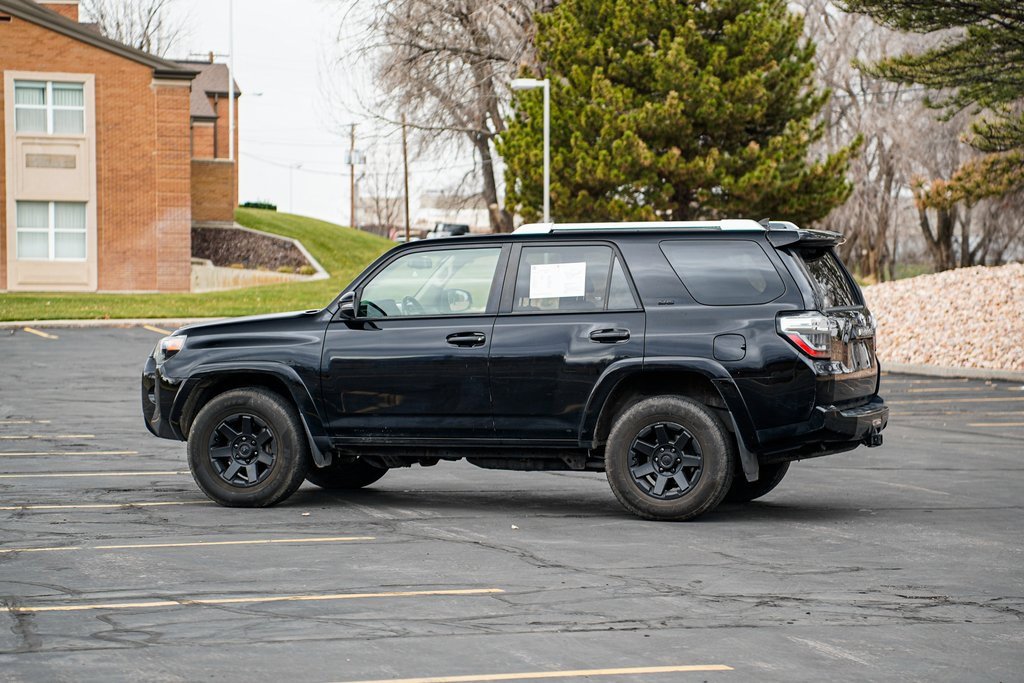 Used 2014 Toyota 4Runner SR5 image 7