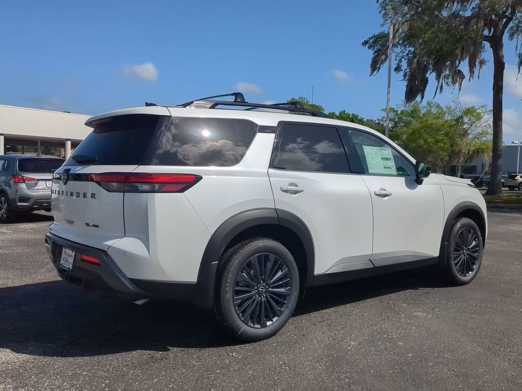 New 2026 Nissan Pathfinder SL w/ SL Premium Package AWD/4WD image 5