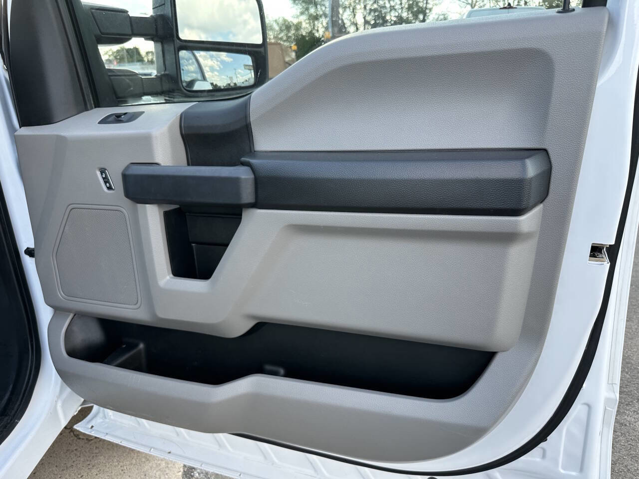 Used 2021 Ford F250 XL w/ Power Equipment Group AWD/4WD image 13