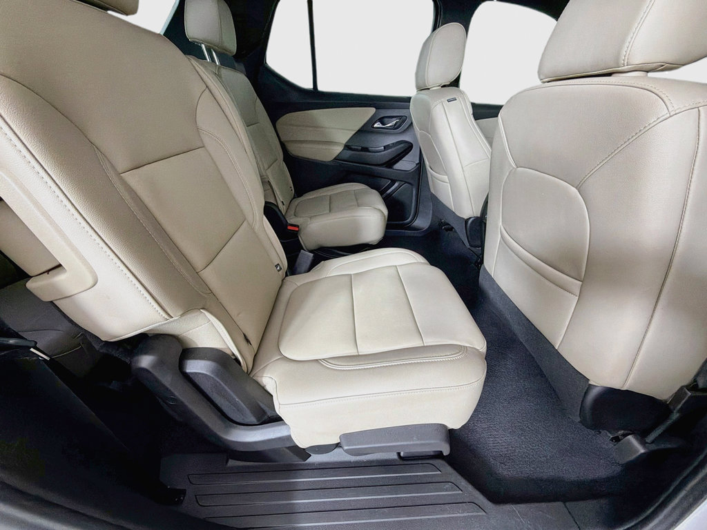 Used 2023 Chevrolet Traverse LT w/ LT Premium Package FWD image 28