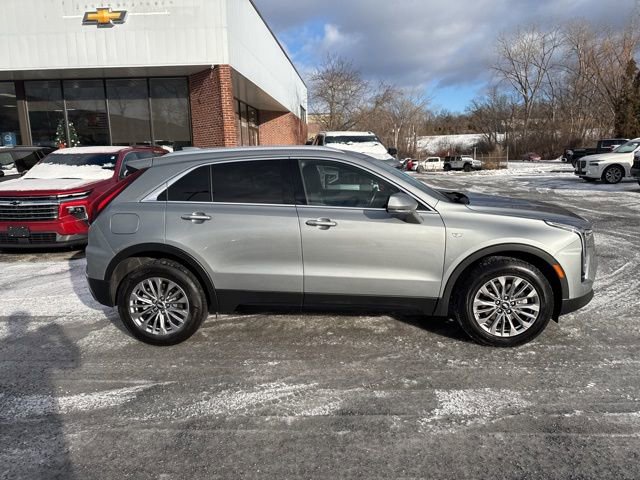 Used 2024 Cadillac XT4 Premium Luxury image 8
