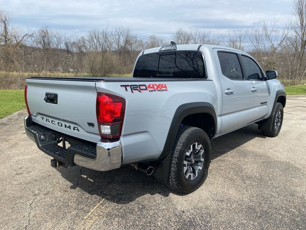 Used 2019 Toyota Tacoma TRD Off-Road image 3