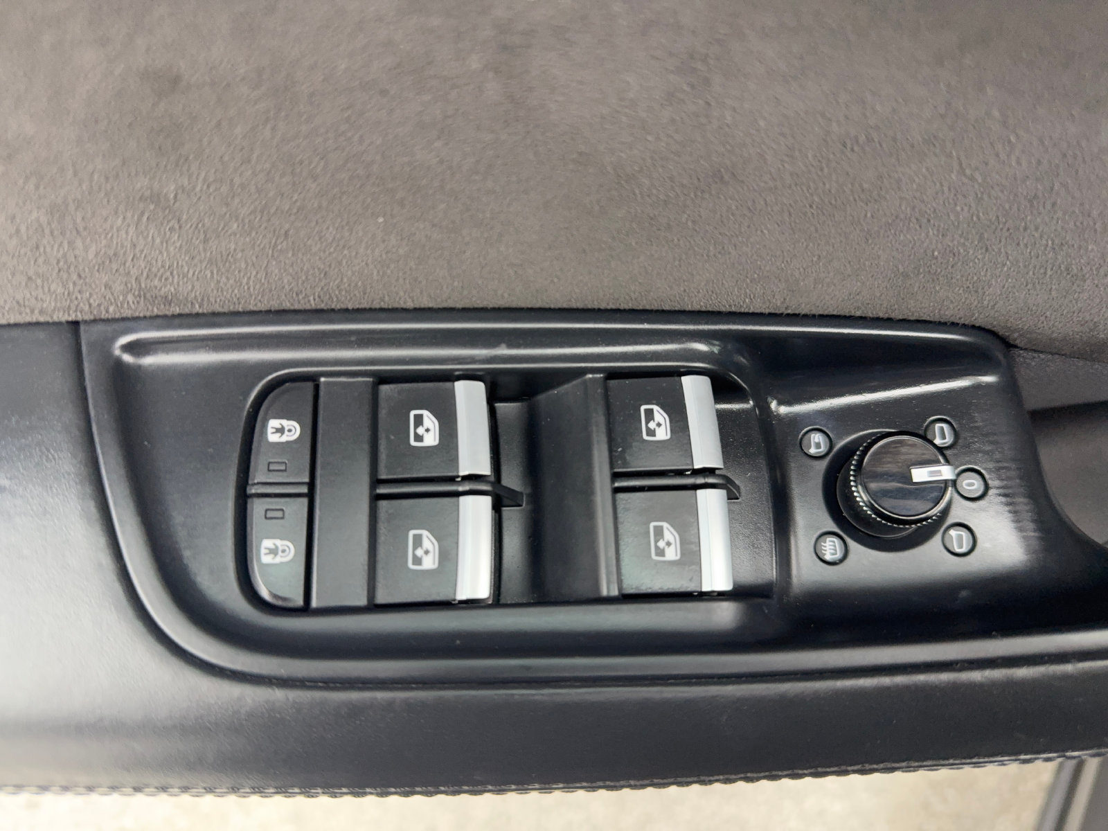 Used 2019 Audi Q8 Prestige AWD/4WD image 27