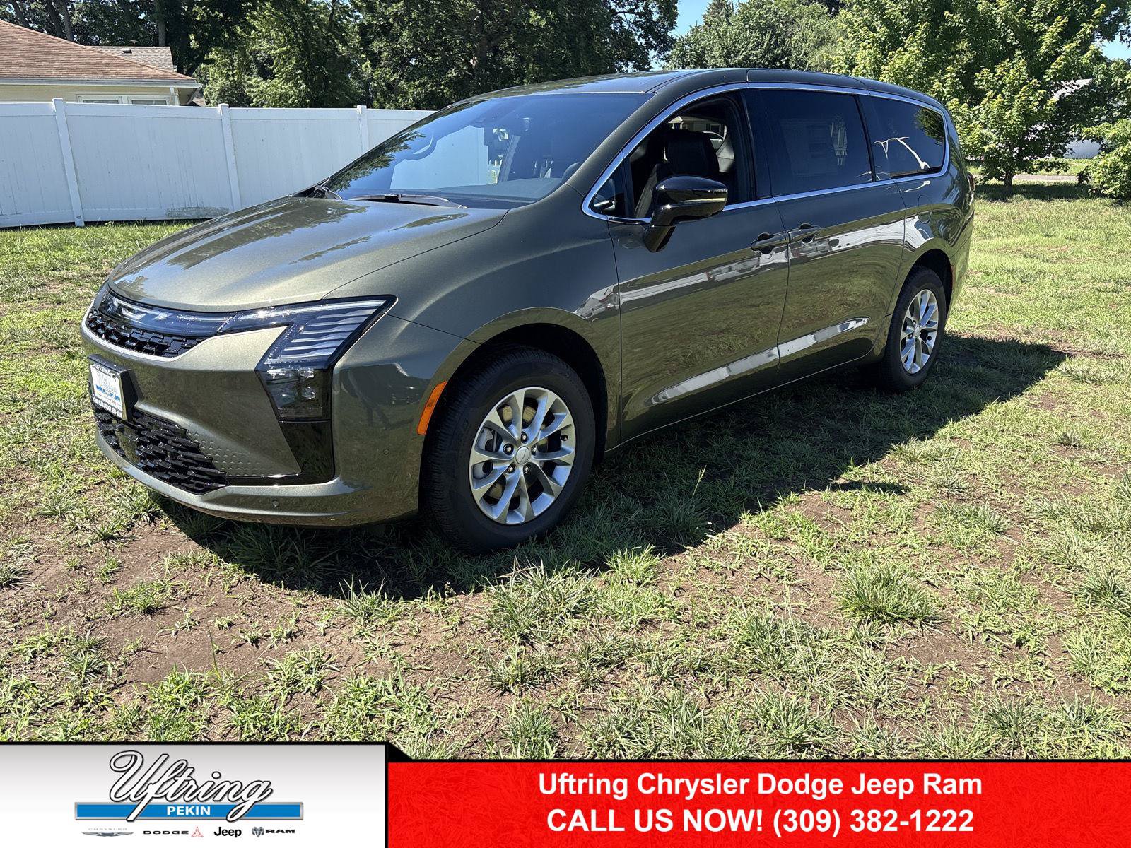 New 2027 Chrysler Pacifica Select
