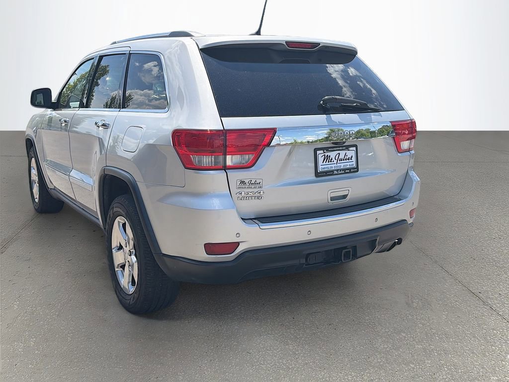 Used 2013 Jeep Grand Cherokee Limited w/ Trailer Tow Group AWD/4WD image 6