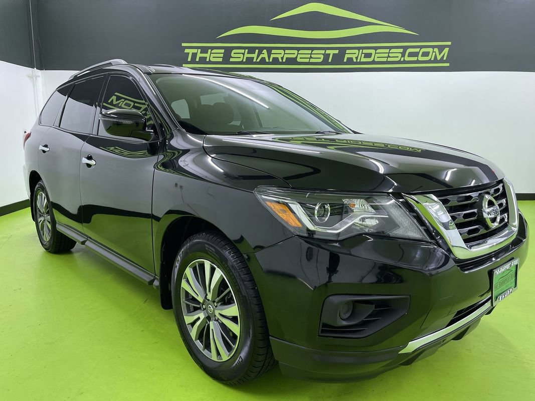 Used 2020 Nissan Pathfinder S image 2