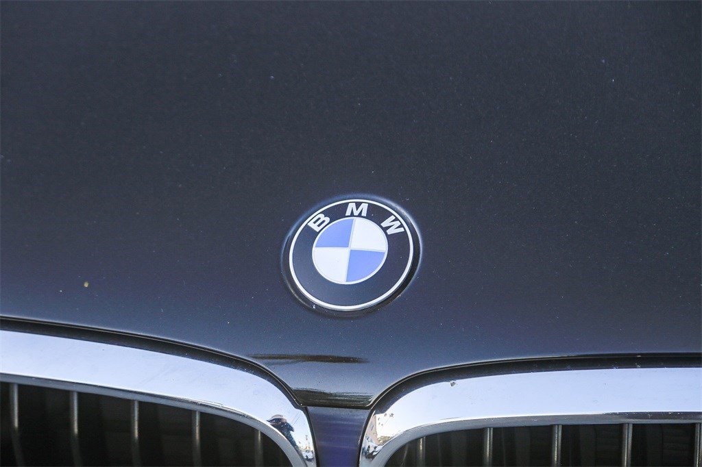 Used 2019 BMW 530i xDrive w/ Convenience Package image 5