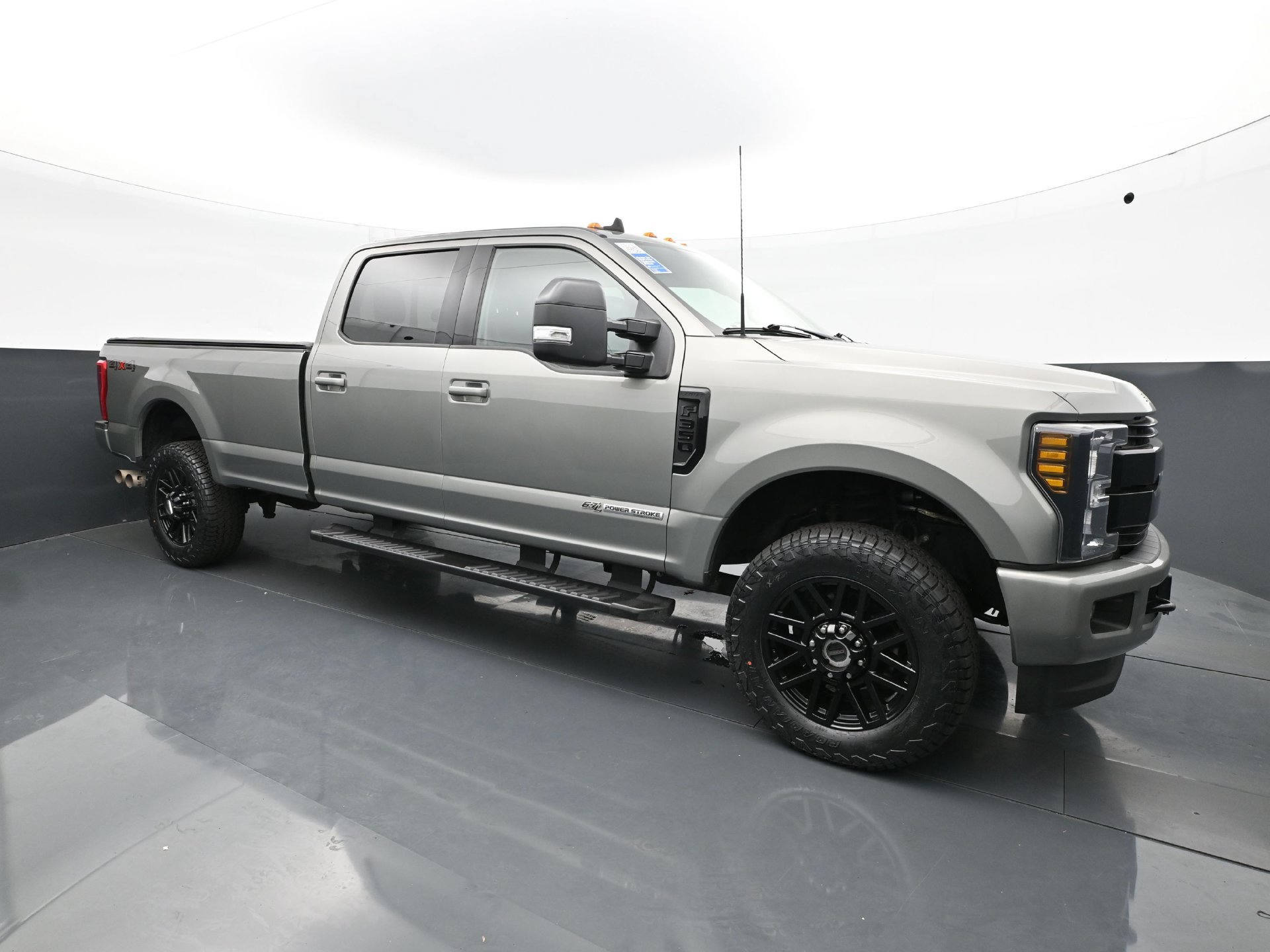 Used 2019 Ford F350 Lariat AWD/4WD image 9