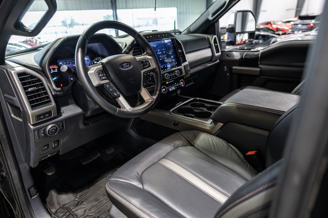 Used 2022 Ford F250 Platinum w/ FX4 Off-Road Package AWD/4WD image 36