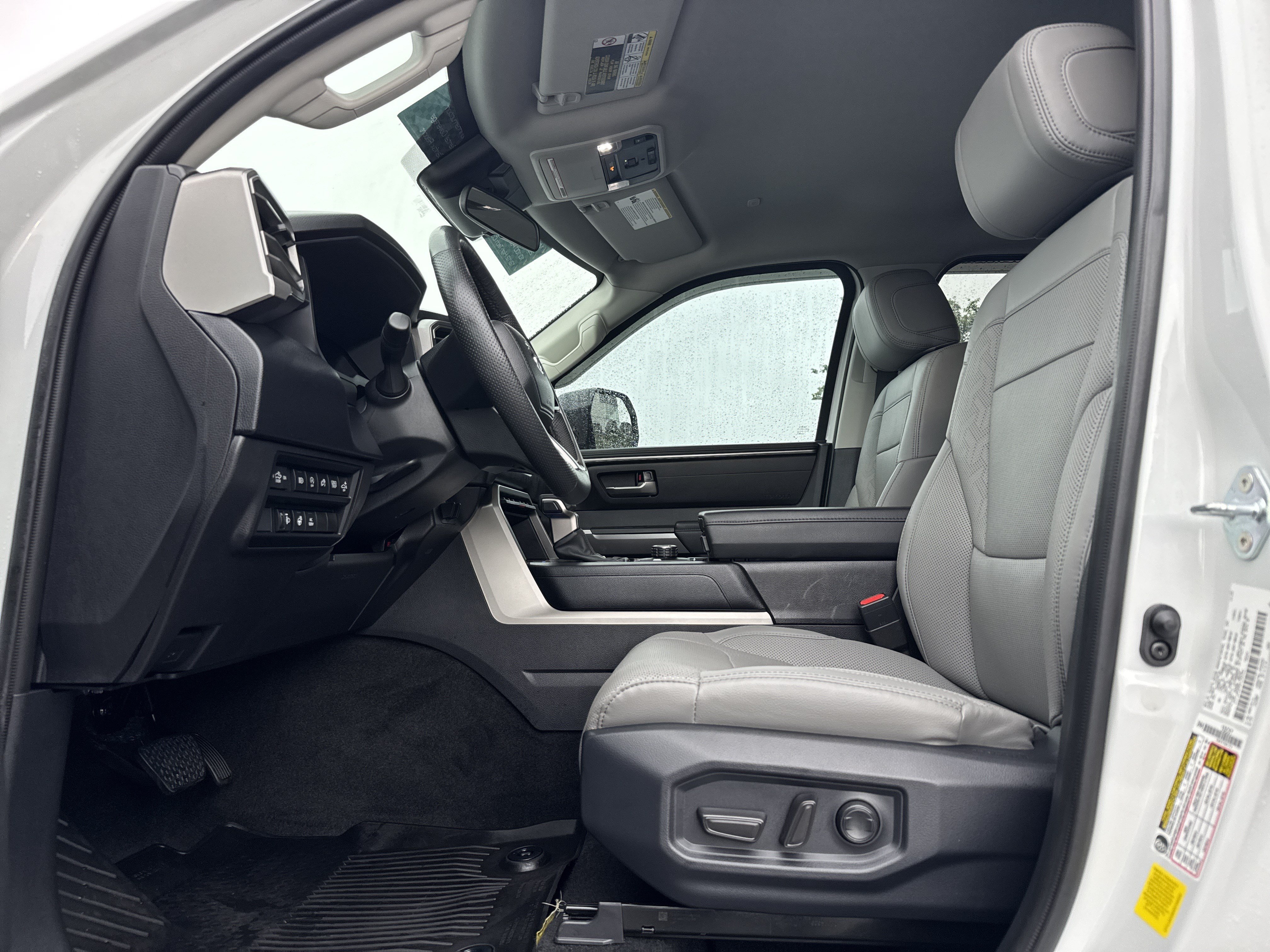 Used 2024 Toyota Tundra SR5 w/ SR5 Premium Package AWD/4WD image 16